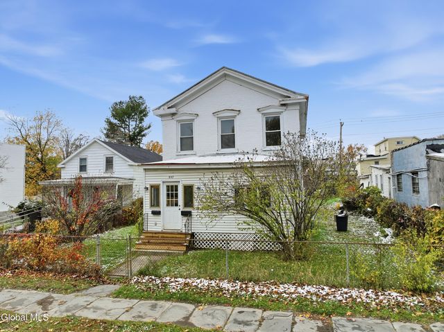 847 5th Avenue, Troy, NY 12182