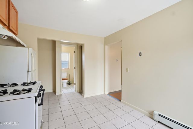 847 5th Avenue, Troy, NY 12182