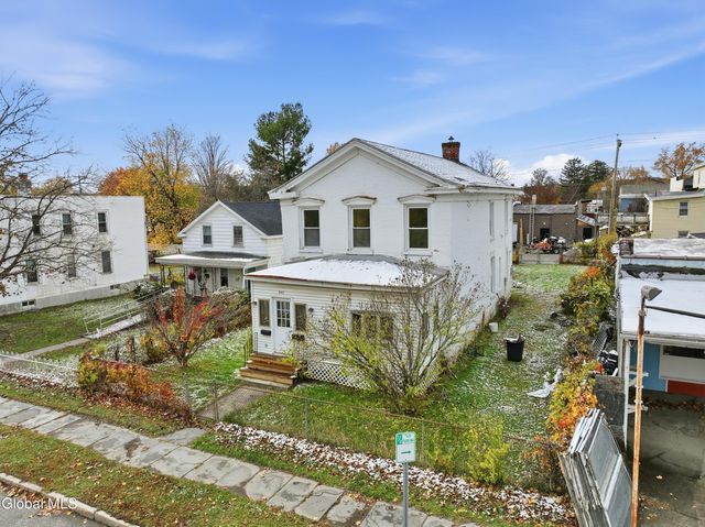 847 5th Avenue, Troy, NY 12182