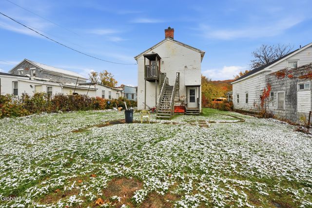 847 5th Avenue, Troy, NY 12182