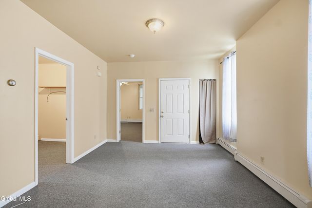 847 5th Avenue, Troy, NY 12182