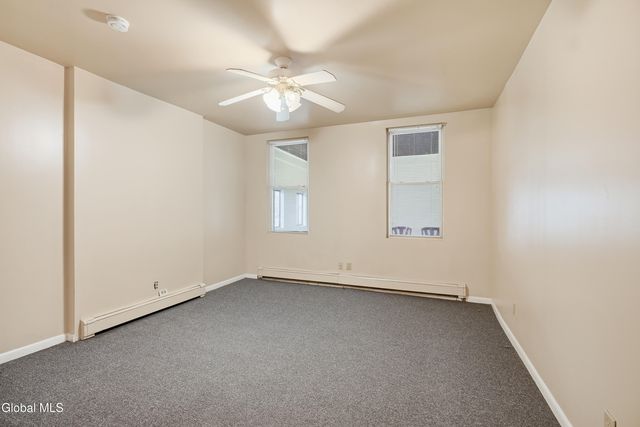 847 5th Avenue, Troy, NY 12182