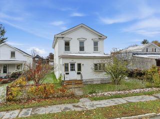847 5th Avenue, Troy, NY 12182