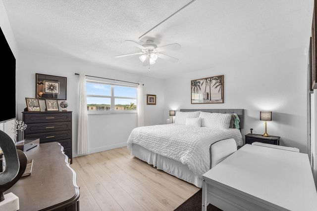 806 SE 7TH Street 408, Deerfield Beach, FL 33441