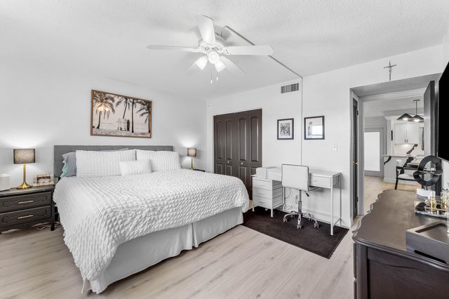 806 SE 7TH Street 408, Deerfield Beach, FL 33441