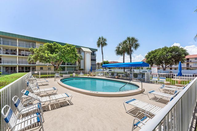 806 SE 7TH Street 408, Deerfield Beach, FL 33441