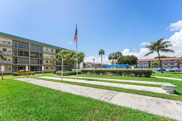 806 SE 7TH Street 408, Deerfield Beach, FL 33441