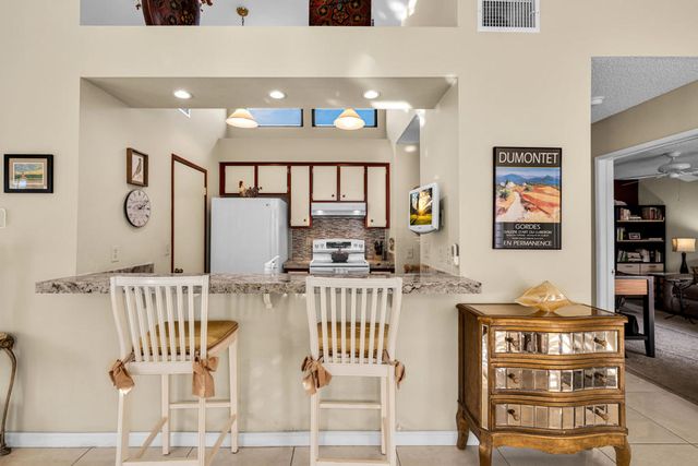 45 Verde Way, Palm Desert, CA 92260