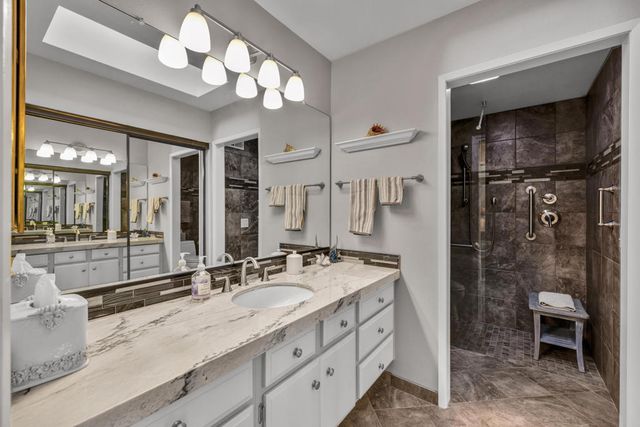 45 Verde Way, Palm Desert, CA 92260