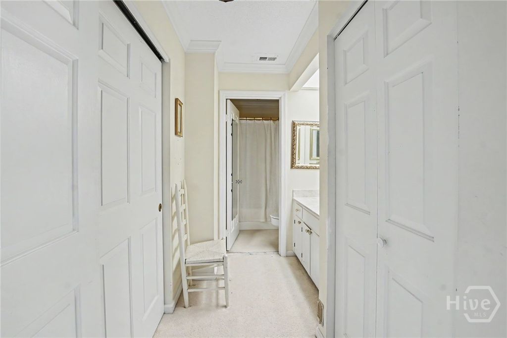 Image 25 of property listing at 5 Bundy Park, Savannah, GA 31406
