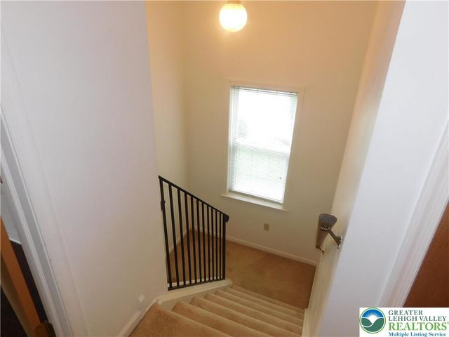 12 Freedom Terrace, Palmer Twp, PA 18045