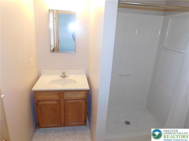 12 Freedom Terrace, Palmer Twp, PA 18045