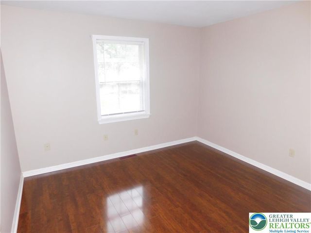 12 Freedom Terrace, Palmer Twp, PA 18045