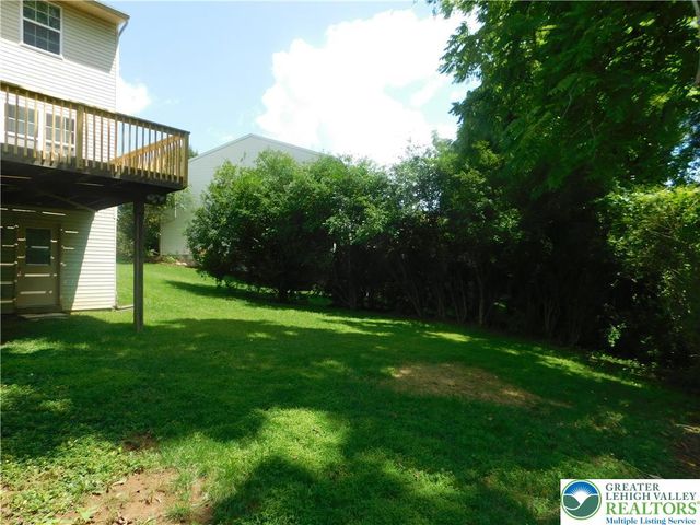 12 Freedom Terrace, Palmer Twp, PA 18045