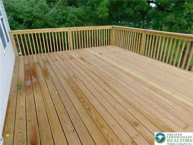 12 Freedom Terrace, Palmer Twp, PA 18045