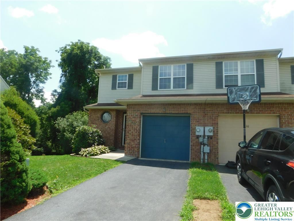 12 Freedom Terrace, Palmer Twp, PA 18045