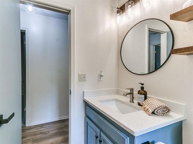 2202 Louise Lane, Norman, OK 73071