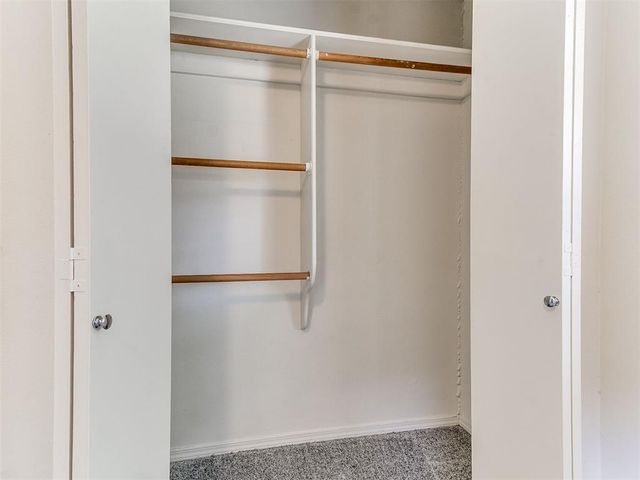 2202 Louise Lane, Norman, OK 73071
