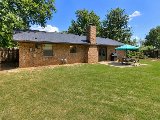 2202 Louise Lane, Norman, OK 73071