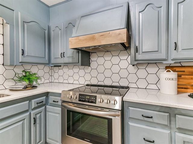 2202 Louise Lane, Norman, OK 73071