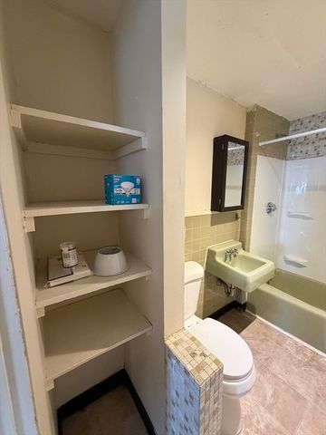 90 Bacon Steet 1, Waltham, MA 02451