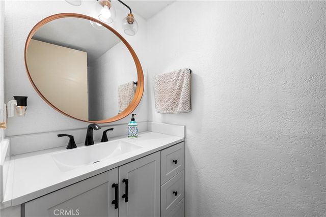 2047 Westminster, Palmdale, CA 93550