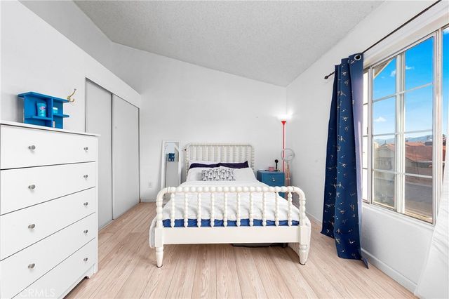 2047 Westminster, Palmdale, CA 93550