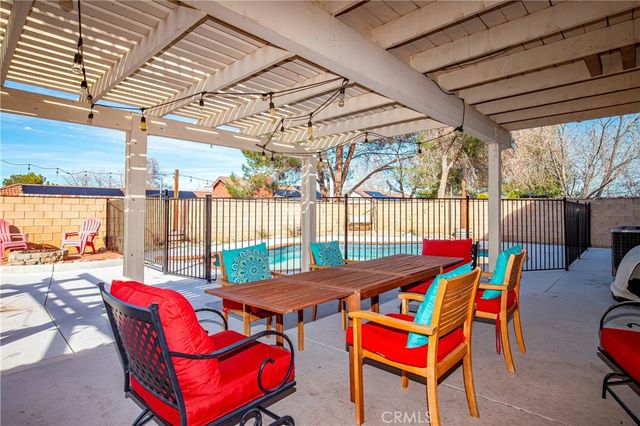 2047 Westminster, Palmdale, CA 93550