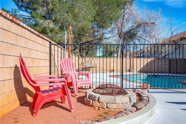 2047 Westminster, Palmdale, CA 93550