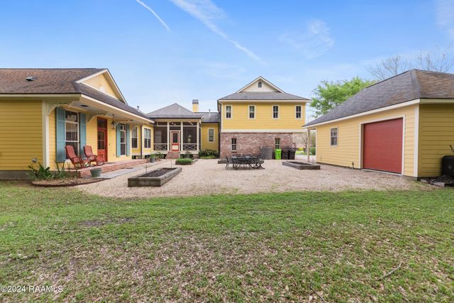 529 Rue La Belle, Breaux Bridge, LA 70517