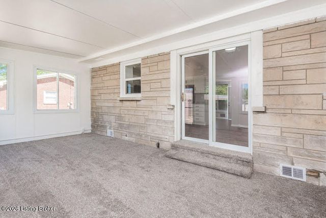 124 Harpers Ferry Rd, Louisville, KY 40214