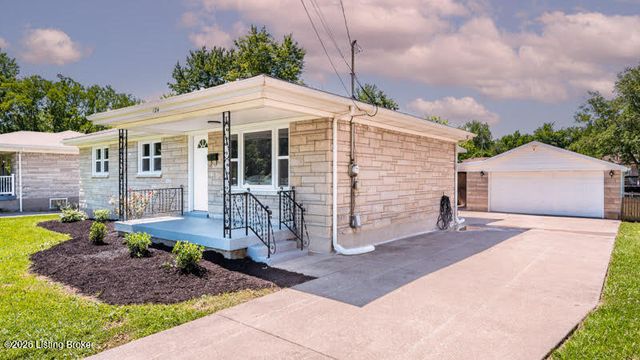 124 Harpers Ferry Rd, Louisville, KY 40214