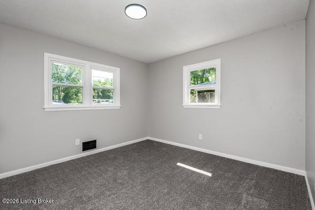 124 Harpers Ferry Rd, Louisville, KY 40214