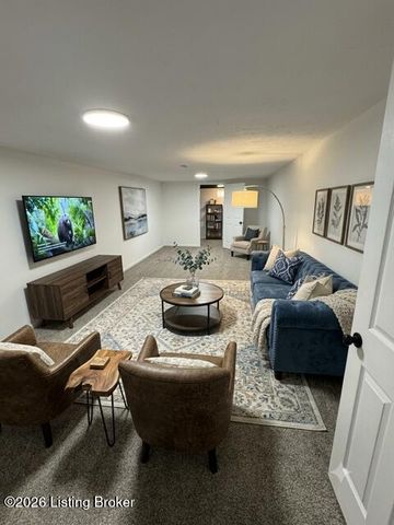 124 Harpers Ferry Rd, Louisville, KY 40214