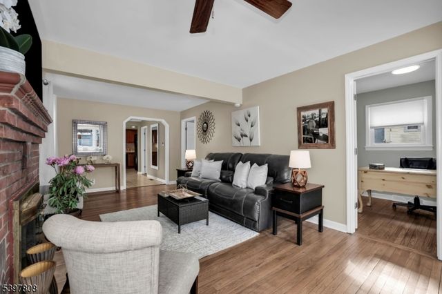 193 JACKSONVILLE DR., Parsippany-troy Hills Twp., NJ 07054