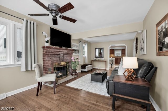 193 JACKSONVILLE DR., Parsippany-troy Hills Twp., NJ 07054