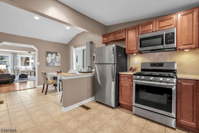 193 JACKSONVILLE DR., Parsippany-troy Hills Twp., NJ 07054