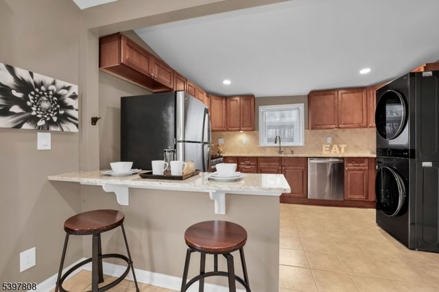 193 JACKSONVILLE DR., Parsippany-troy Hills Twp., NJ 07054