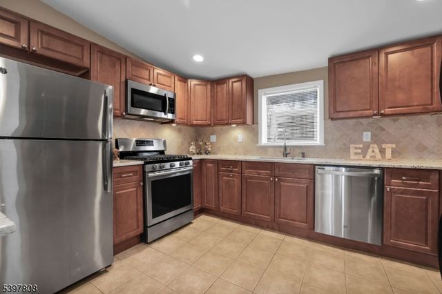 193 JACKSONVILLE DR., Parsippany-troy Hills Twp., NJ 07054