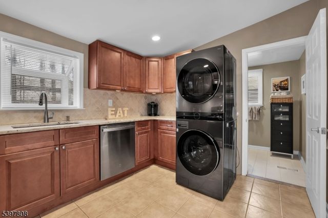 193 JACKSONVILLE DR., Parsippany-troy Hills Twp., NJ 07054