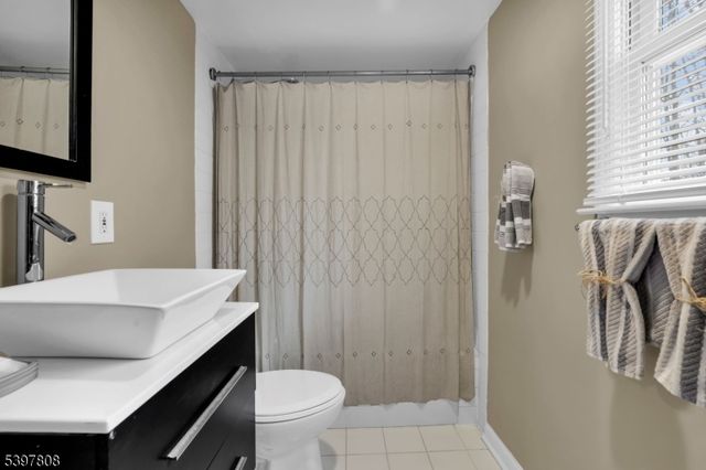 193 JACKSONVILLE DR., Parsippany-troy Hills Twp., NJ 07054