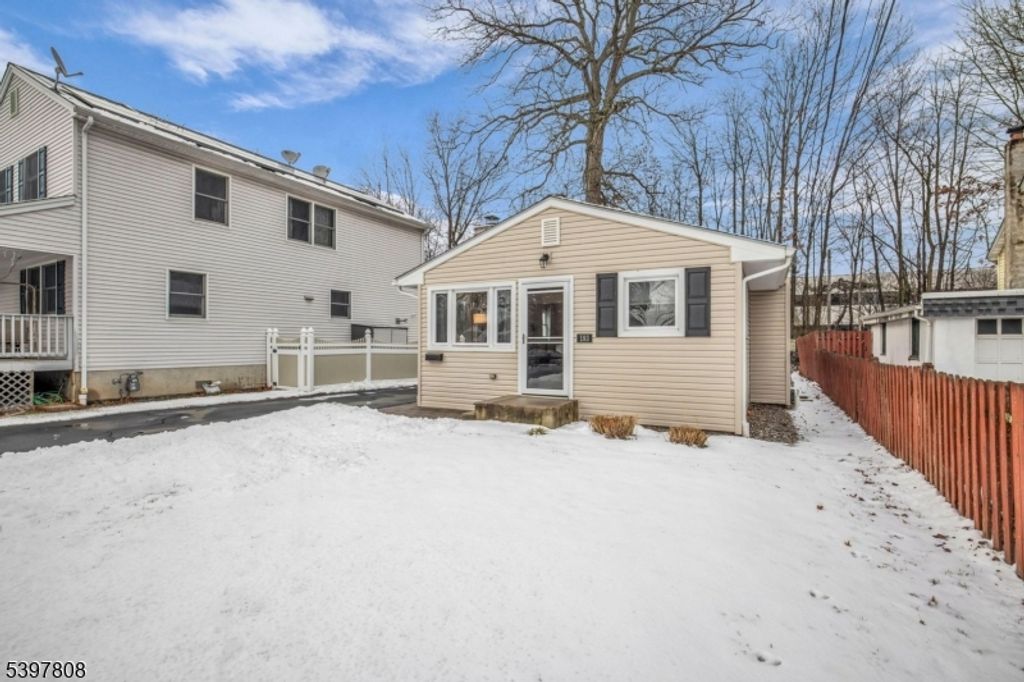 193 JACKSONVILLE DR., Parsippany-troy Hills Twp., NJ 07054