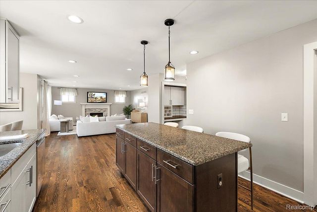 4253 Mandalay Avenue, Royal Oak, MI 48073