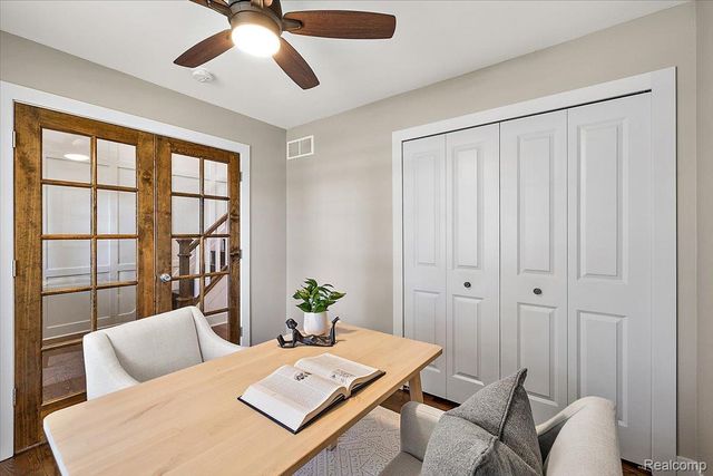 4253 Mandalay Avenue, Royal Oak, MI 48073