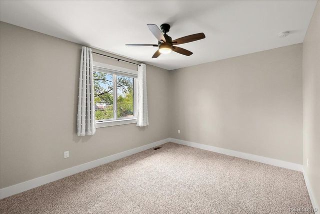 4253 Mandalay Avenue, Royal Oak, MI 48073
