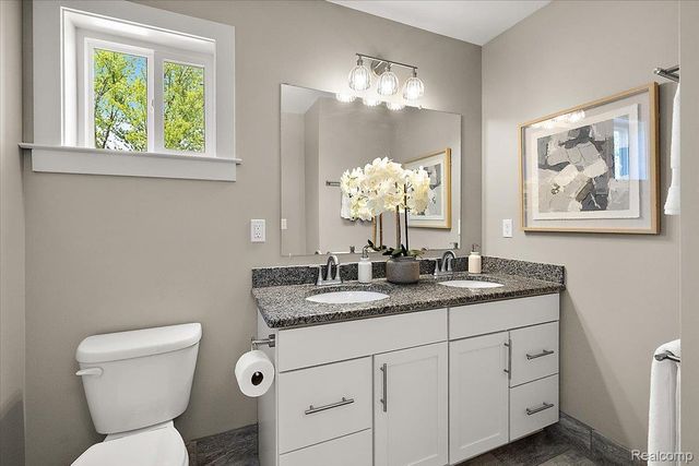 4253 Mandalay Avenue, Royal Oak, MI 48073