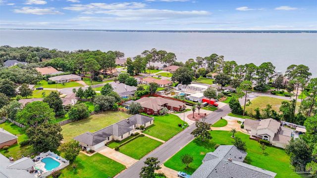 6 Pueblo Dr, Pensacola, FL 32507