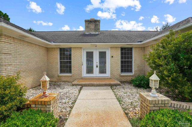 6 Pueblo Dr, Pensacola, FL 32507