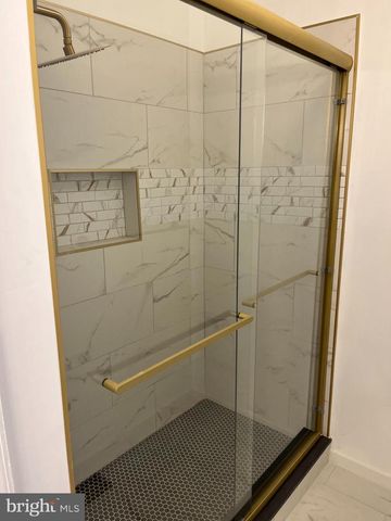 10 WINDBLUFF CT, Owings Mills, MD 21117