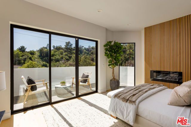 512 Rustic Drive, Los Angeles, CA 90065